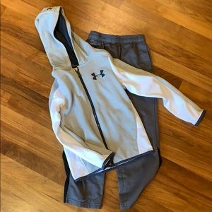 Under armour small grey outfit